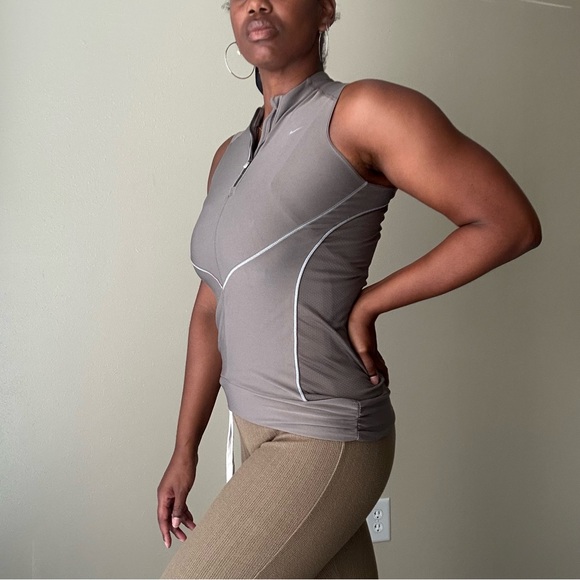 Nike FitDry Quarter Zip Top Size Small - Picture 2 of 12